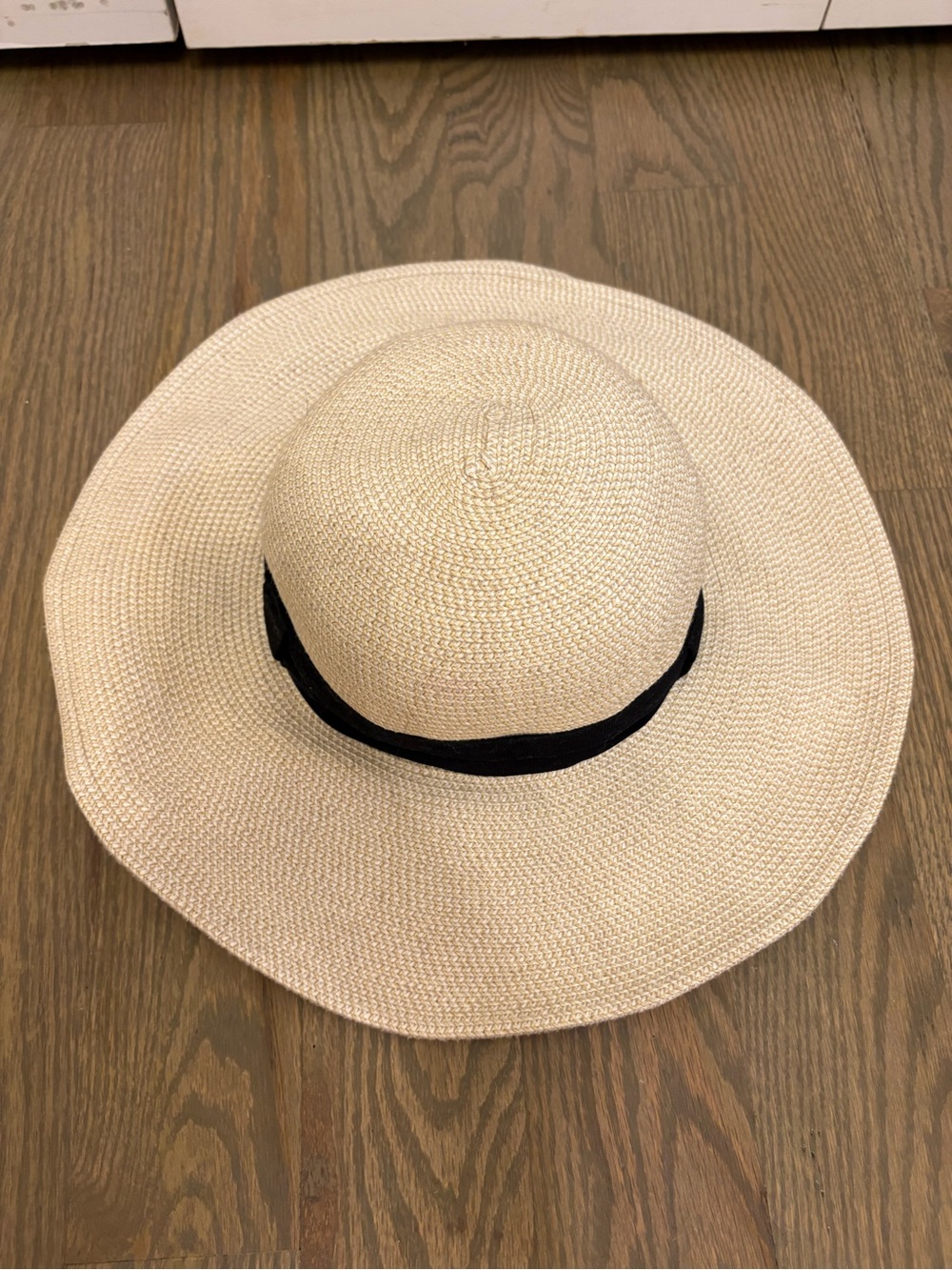Wide-Brim Straw Sun Hat with Black Band - Neutral